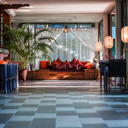 Fusion Suites Phuket Patong Ngoại thất bức ảnh The lobby of the hotel