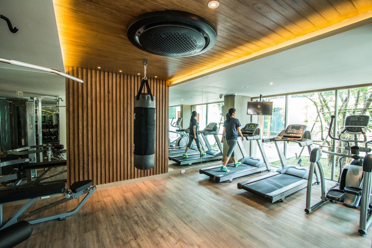 Fusion Suites Phuket Patong Ngoại thất bức ảnh The gym at the hotel
