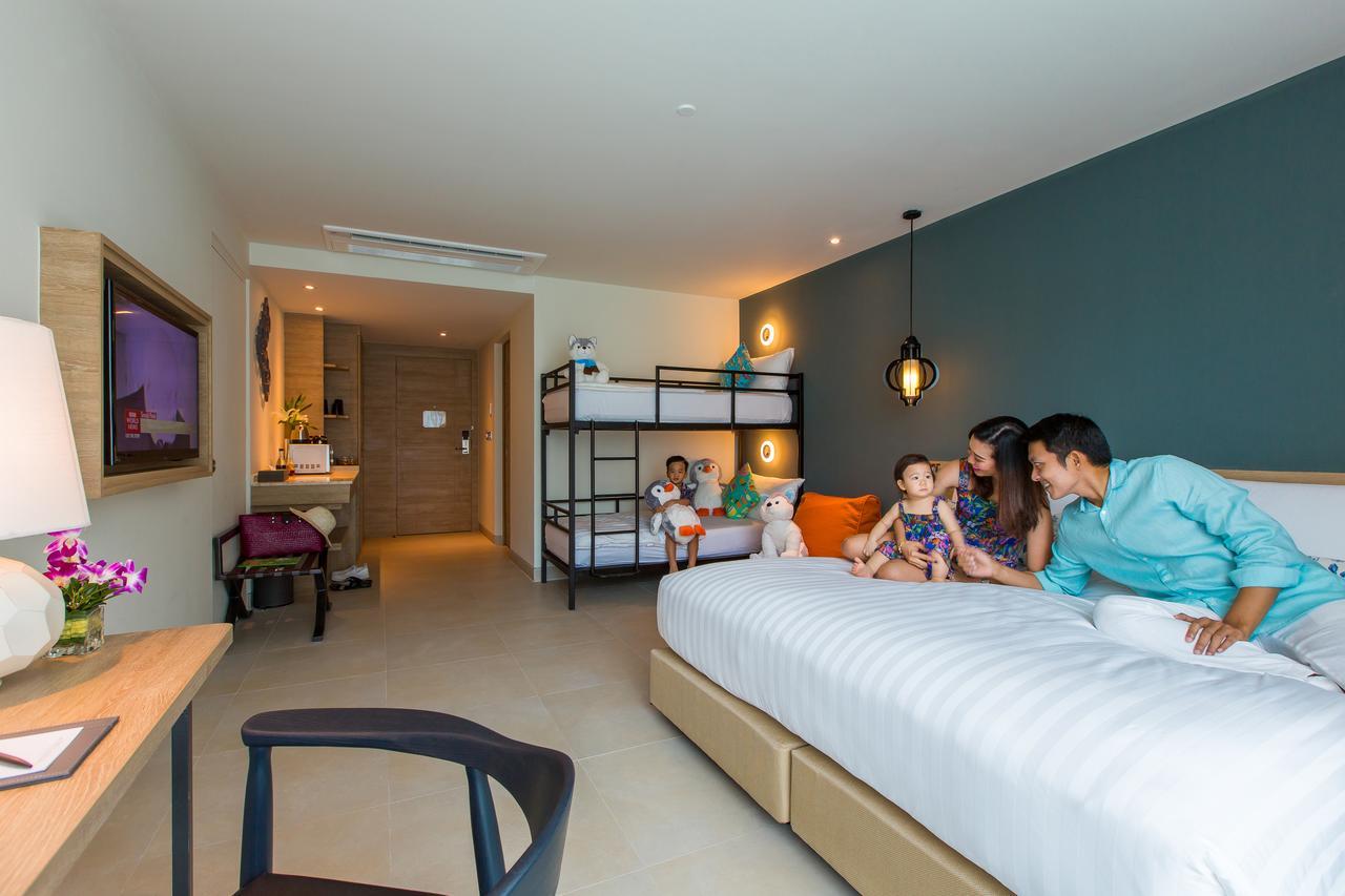 Fusion Suites Phuket Patong Ngoại thất bức ảnh Family room at the hotel